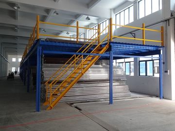 Het Dekmezzanine van de staalvloer het rekken systeem, Industrieel Platform voor Opslag zolder blauw en geel