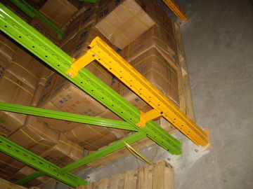 hoog - dichtheidsaandrijving in pallet het rekken met gebeëindigde de deklaag van het nevelpoeder