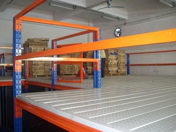Mezzanine van de de Vloerraad van de Riffledplaat het Rekken Platform van het Systeem Multi-Tier Staal